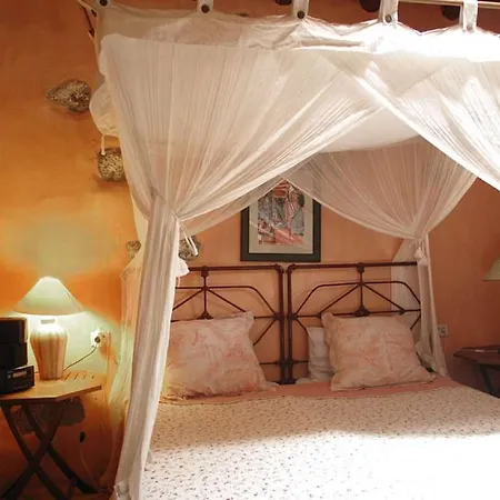 Sleeps 6 Pool Wifi ヴィラ Uga