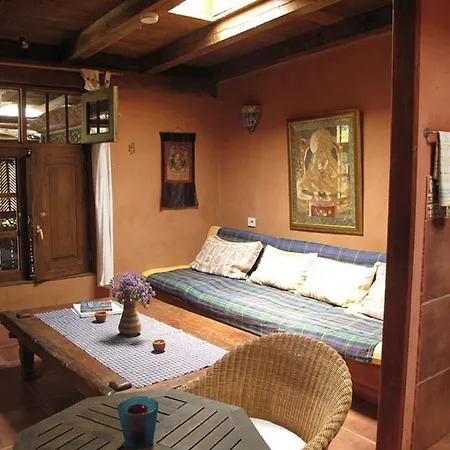 Sleeps 6 Pool Wifi * Uga