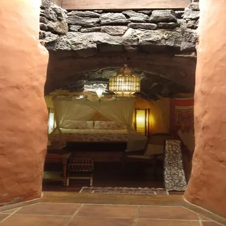 ヴィラ Sleeps 6 Pool Wifi Uga